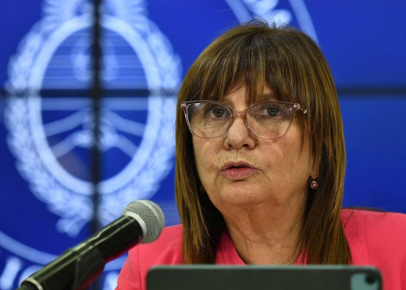 Bullrich presentó un protocolo antipiquetes que incluye a todas las fuerzas federales